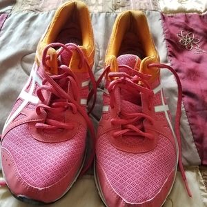Aesics sports shoes size 10 women's